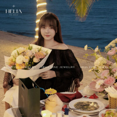 Nhẫn cầu hôn đẹp - Her moment with Helia
